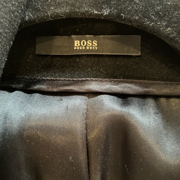 Black Hugo Boss belted wool and angora coat - Picture 4 of 7